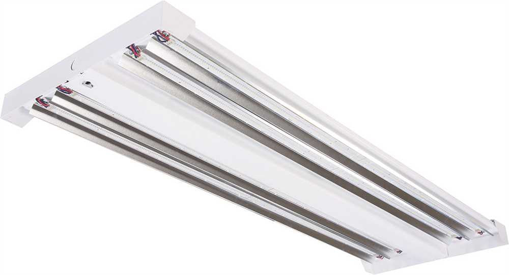 Columbia Lighting® Versabay® Led High Bay Fixture, 4 Ft., 4000k, High Lumen, Wide Distribution, Solid Top, Dimming