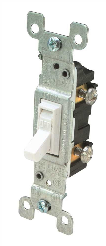 Leviton® 1-pole Residential Grade Co-alr Ac Quiet Toggle Switch, White, 120 Volts, 15 Amps