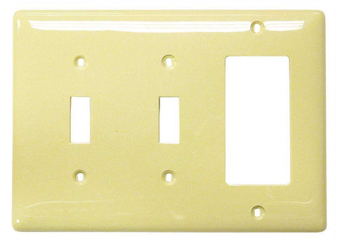 Wallplate 3 Gang Toggle Ivory