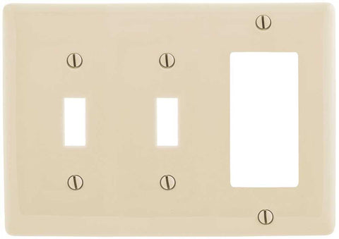 Wallplate Toggle 3-gang Almond